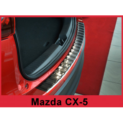 Накладка на бампер із загином та ребрами Mazda CX-5 чорна (графіт)