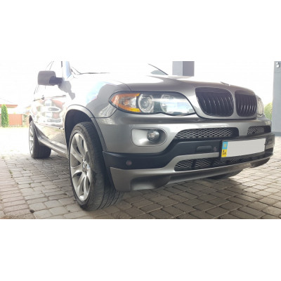 Накладка переднього бампера BMW X5 Е53 IS-стиль