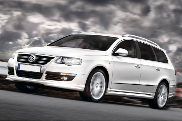 Накладки на пороги VW Passat B6 у стилі R-Line