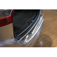 Накладка на бампер із загином та ребрами Volvo XC60