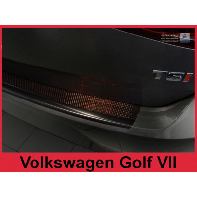 Накладка на бампер із загином Volkswagen Golf VII Hatchback (чорна сталь+carbon red)