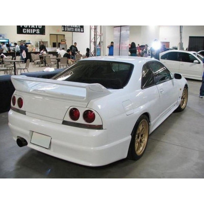 спойлер кришки багажника Nissan Skyline R33