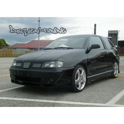 грати радіатора Seat Ibiza (1999-2002)