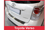 Накладка на бампер із загином Toyota Verso