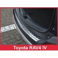 Накладка на бампер із загином та ребрами Toyota Rav4 IV