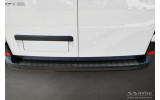 чорна захисна планка на задній бампер Volkswagen Crafter 2