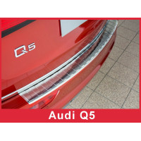 Накладка на бампер із загином та ребрами AUDI Q5