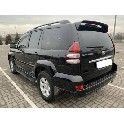 Спойлер Toyota Land Cruiser Prado 120 пошкоджено