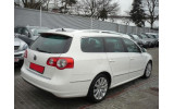 Накладка заднього бампера VW Passat B6 3C combi у стилі R-line