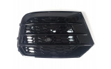 Чорні тюнінгові решітки переднього бампера в стилі S-line для AUDI Q3 8U