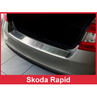 Накладка на бампер із загином та ребрами Skoda Rapid