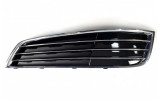 решітки переднього бампера в стилі W12 для AUDI A8 D4 (дорестайл)