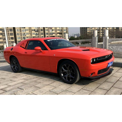 Дифузор на передній бампер Dodge Challenger (2015-2021 sxt)