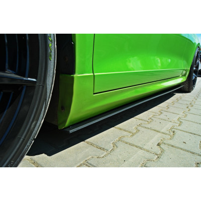 Racing листя під пороги Volkswagen Scirocco R версія