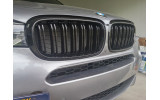 Грати (ніздрі) BMW X5 F15 / X6 F16 М-стиль чорна глянсова