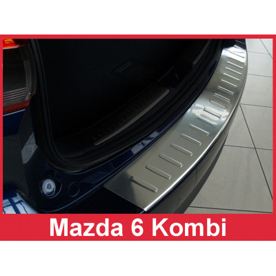 Накладка на бампер із загином та ребрами Mazda 6 Kombi