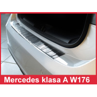 Накладка на бампер із загином та ребрами Mercedes A W176 hatchback